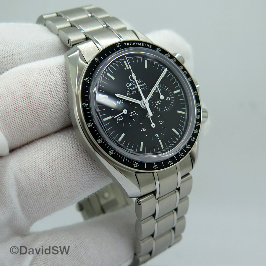 omega speedmaster sapphire