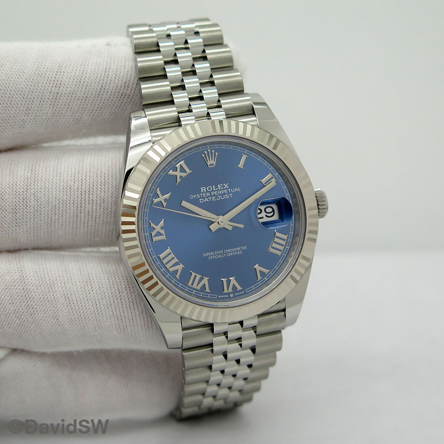 126334 blue roman